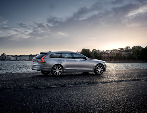 2016 - Volvo V90