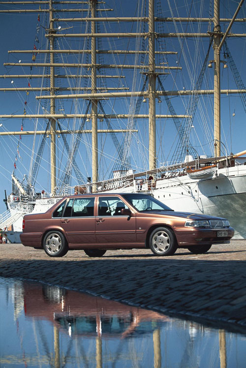 1997 – Volvo S90