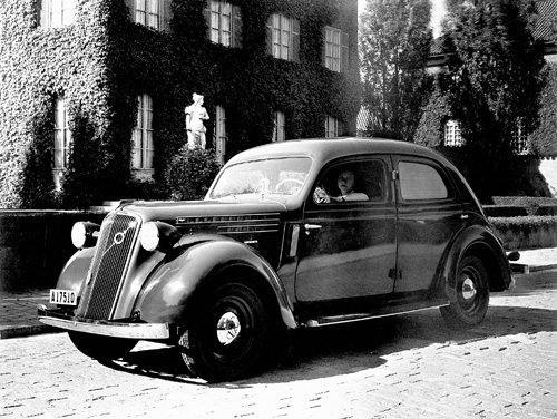 1937 - Volvo PV51-52