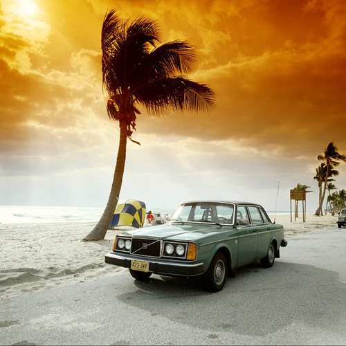 1975 - Volvo 264 GL, somewhere at the beach in California, USA?