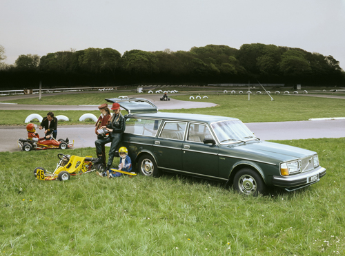 1980 - Volvo 265 GL at Göteborgs Gokart Center on Bulyckevägen in Torslanda in Göteborg, Sweden