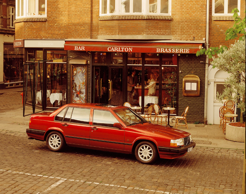 1995 - Volvo 940 at Cartons Brasserie on Rosengade 23 i Århus, Denmark