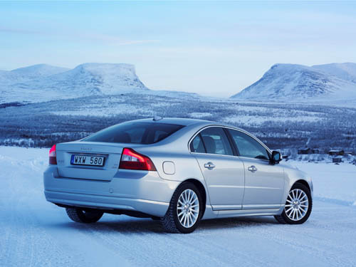 2008 - Volvo S80 on lake Torneträsk near Abisko with great view on Lapporten in Sweden