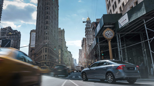2016 - Volvo S60 Inscription at 5th Avenue and Madison Square Park in New York