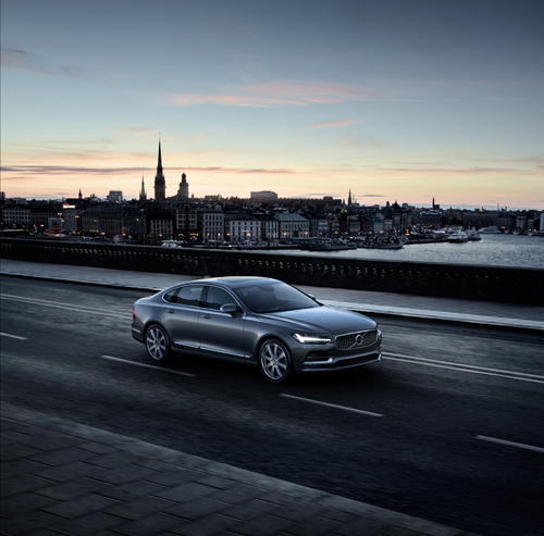 2016 - Volvo S90 at Katarinavägen in Stockholm