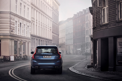 2016 - Volvo XC90 T8 R-design at Sund Sult on Elmegade in Copenhagen, Denmark