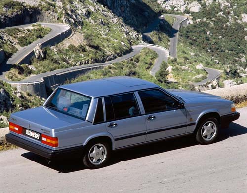 Volvo 740 Turbo, somewher in Norway, France or Switzerland?