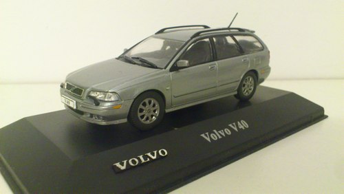 033 - Volvo V40 