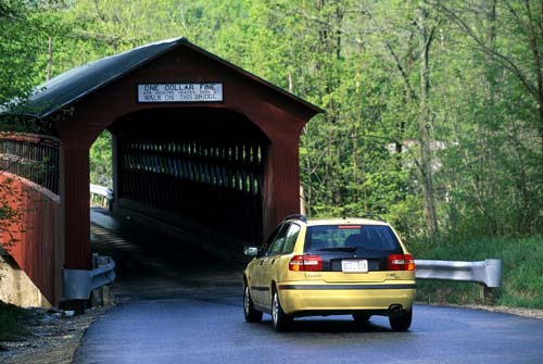 2002 - Volvo V40