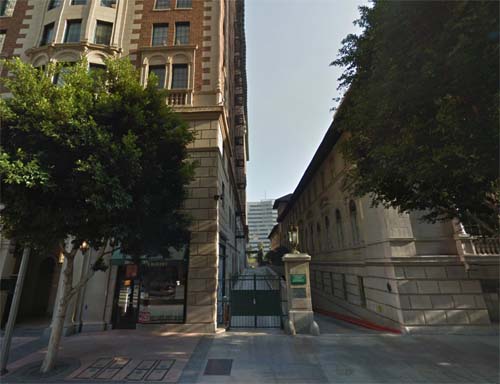 2013 - Biltmore Hotel LA on South Grand Avenue in Los Angeles in USA (Google Streetview)