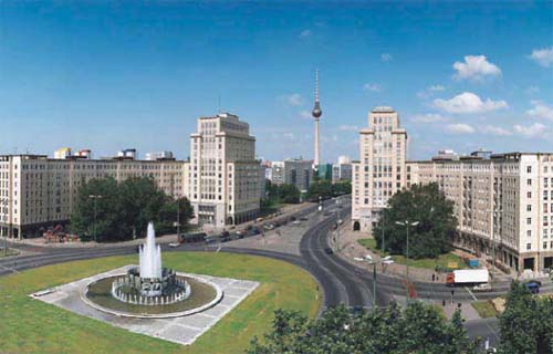 2013 - Strausberger Platz in Berlin