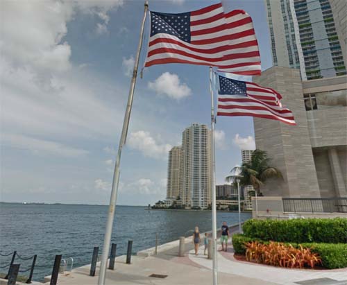 2013 - View from Chopin Plaza on Brickel Key Park in Miami, USA (Google Streetview)