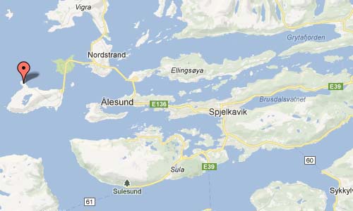 Alnes Fyr on Godøy Map