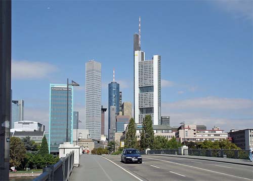 2006 - Untermainbrücke in Frankfurt (Wikipedia)
