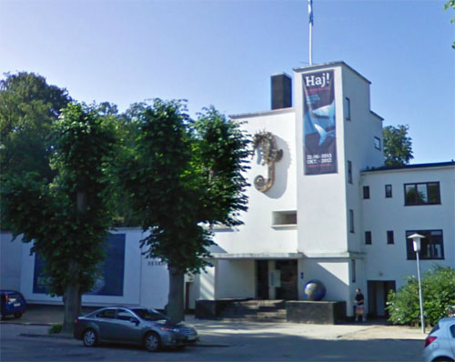 2012 - Danmarks Akvarium  on Kavalergården 1 in Charlottenlund, Danmark (Google Streetview)