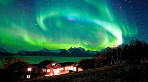 2014  - Lyngen Lodge in Djupvik