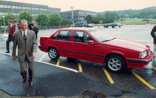 PG Gyllenhammar in 1991 with Volvo 850 in Red