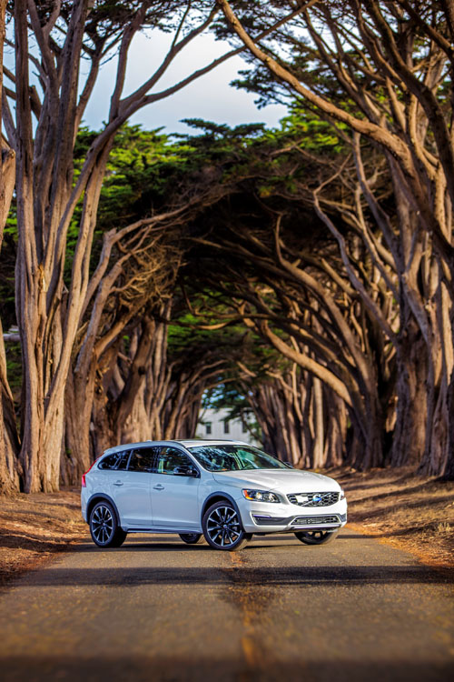 2016 - Volvo V60 Cross Country