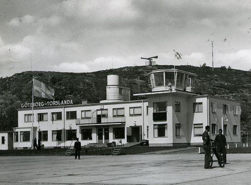1953 - Göteborg Torslanda flygplats (Postcard)