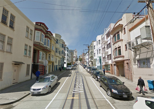 2016 - Washington St near Powell St in San Francisco USA (Google Streetview)