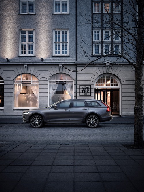 2016 - Volvo V90 Cross Country at Apotek Hotel in Reykjavík on Iceland