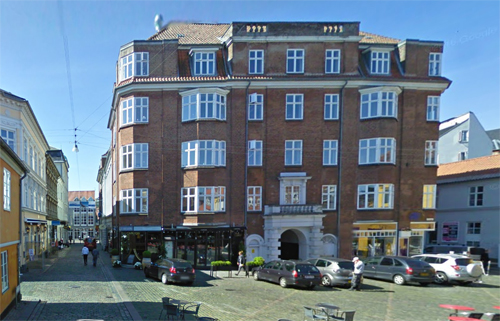 2016 - Carltons Brasserie on Rosensgade 23 in Århus- DK (Google Streetview)